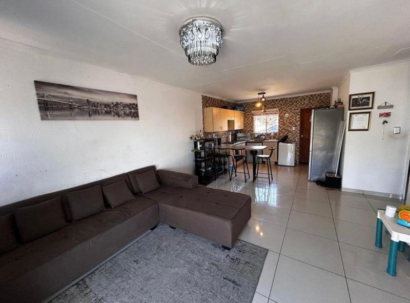 2 Bedroom Property for Sale in Greenstone Hill Gauteng