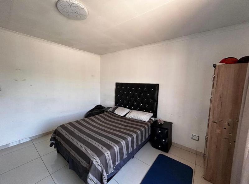 2 Bedroom Property for Sale in Greenstone Hill Gauteng