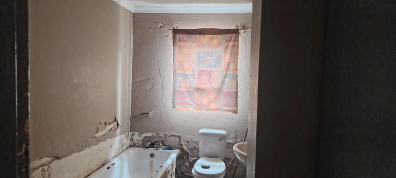 7 Bedroom Property for Sale in Mapetla Gauteng