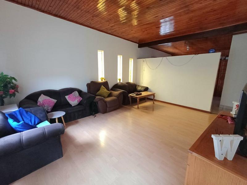 4 Bedroom Property for Sale in Erasmia Gauteng