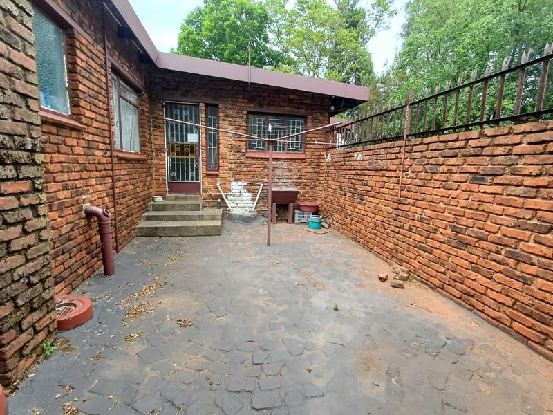 4 Bedroom Property for Sale in Erasmia Gauteng