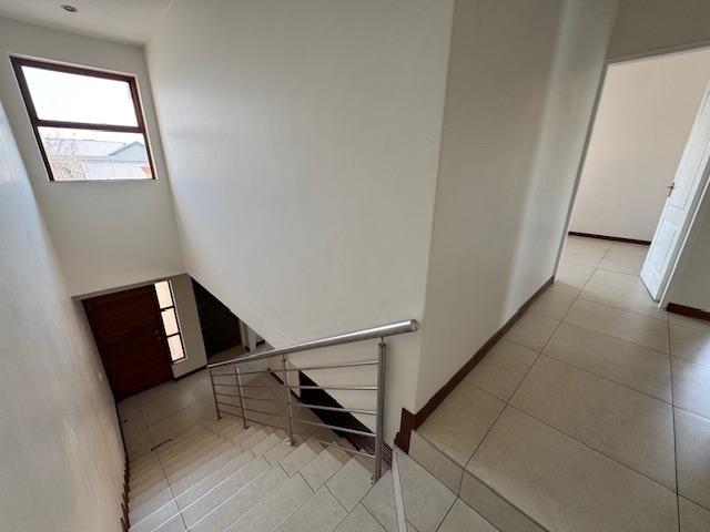 3 Bedroom Property for Sale in Candlewoods Country Estate Gauteng