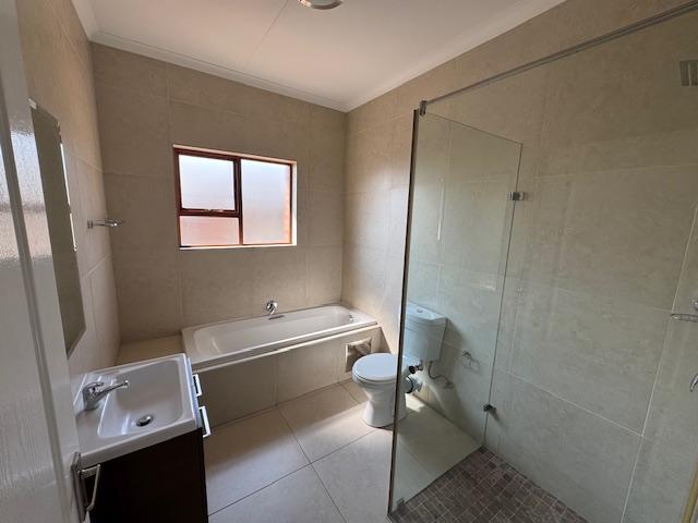 3 Bedroom Property for Sale in Candlewoods Country Estate Gauteng