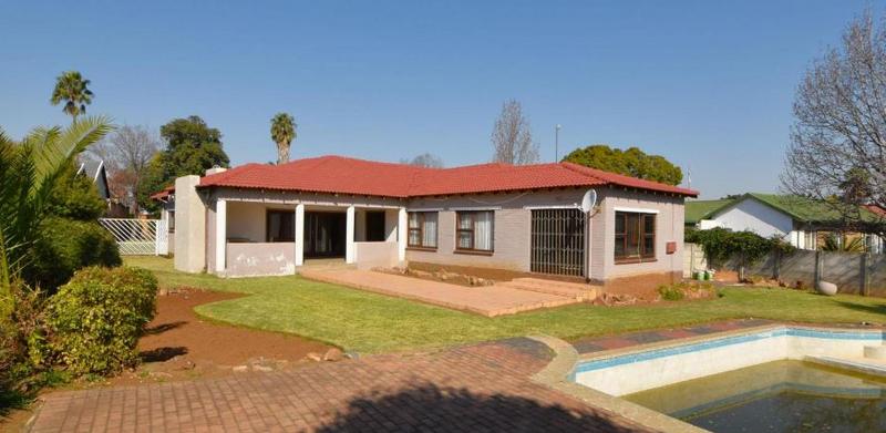 3 Bedroom Property for Sale in Elspark Gauteng