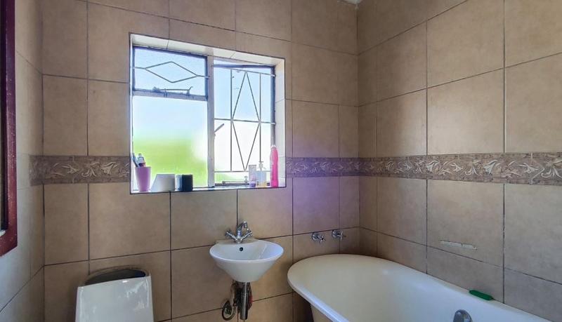 3 Bedroom Property for Sale in Elspark Gauteng