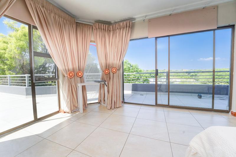 4 Bedroom Property for Sale in Dainfern Golf Estate Gauteng