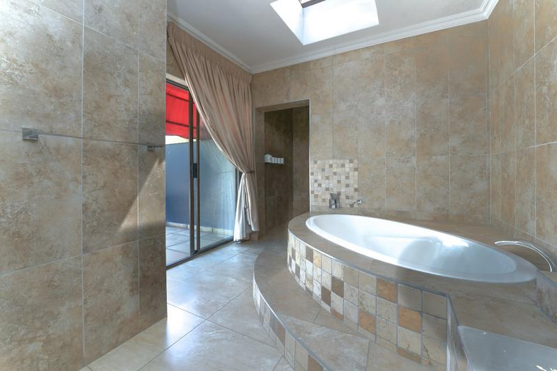4 Bedroom Property for Sale in Dainfern Golf Estate Gauteng