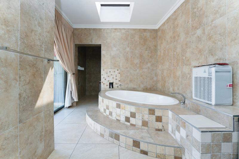 4 Bedroom Property for Sale in Dainfern Golf Estate Gauteng