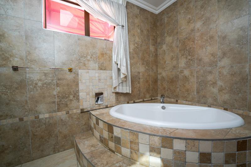 4 Bedroom Property for Sale in Dainfern Golf Estate Gauteng