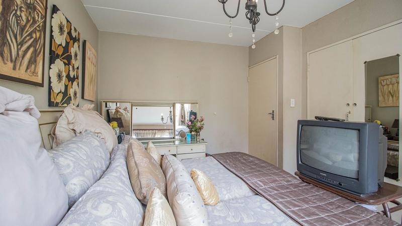2 Bedroom Property for Sale in Bedfordview Gauteng