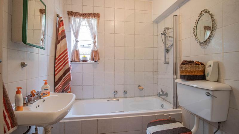 2 Bedroom Property for Sale in Bedfordview Gauteng