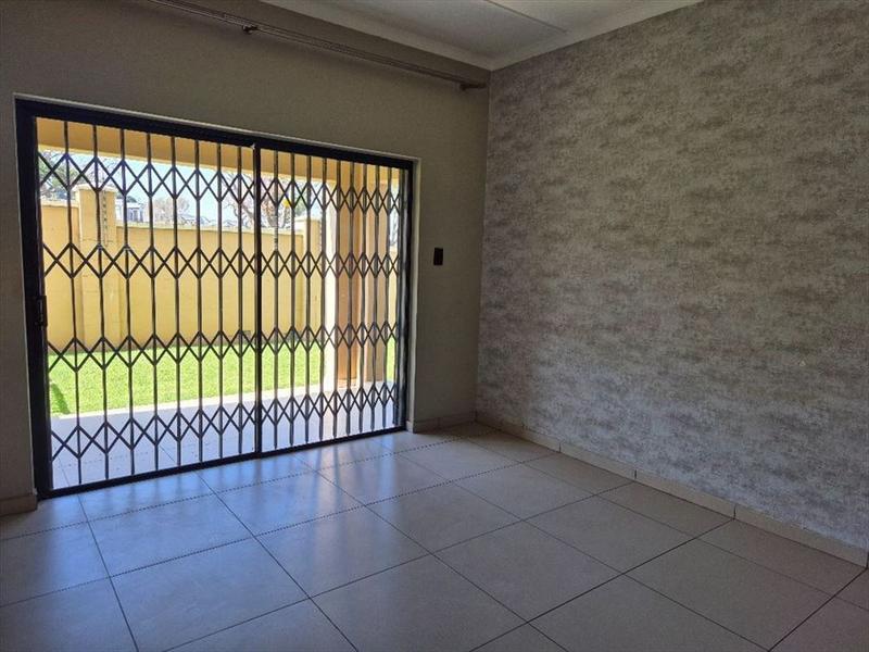 2 Bedroom Property for Sale in Lilianton Gauteng