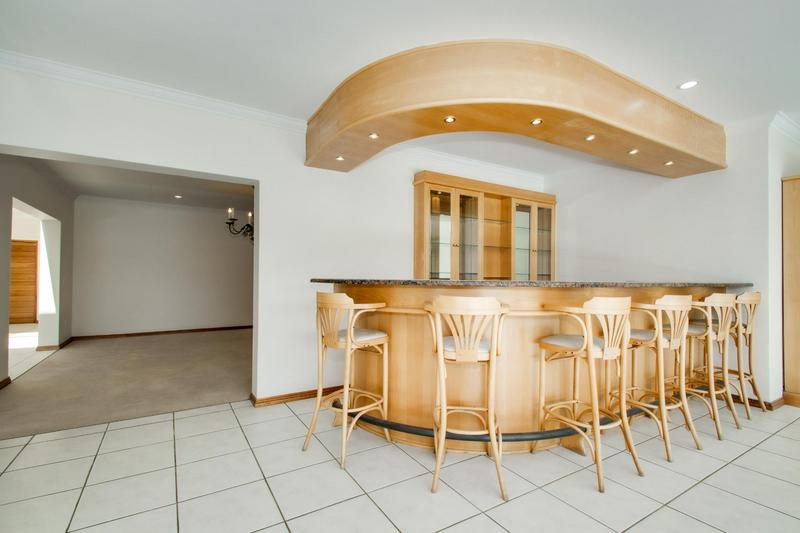 To Let 4 Bedroom Property for Rent in Dainfern Golf Estate Gauteng