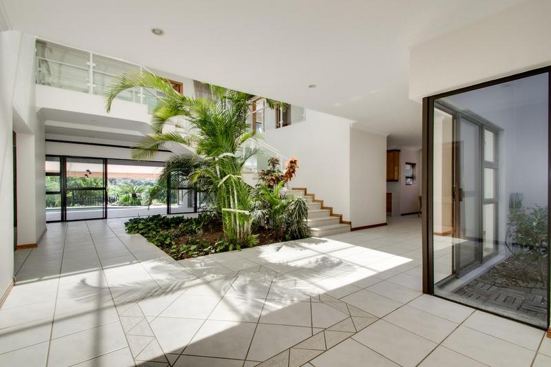 To Let 4 Bedroom Property for Rent in Dainfern Golf Estate Gauteng
