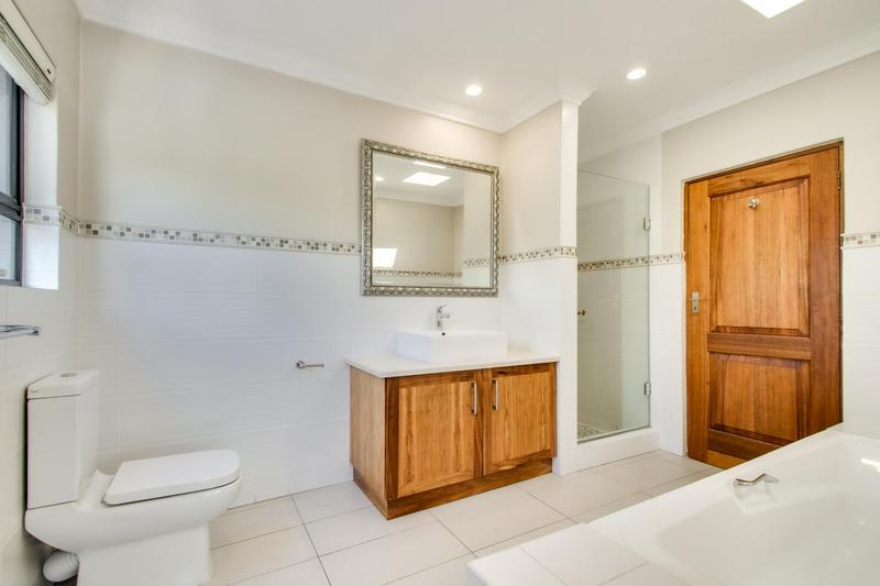 To Let 4 Bedroom Property for Rent in Dainfern Golf Estate Gauteng