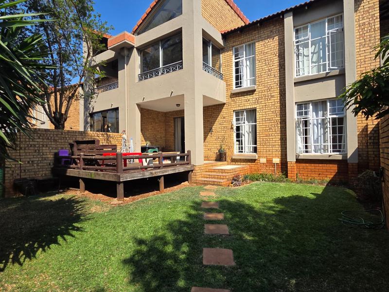 To Let 2 Bedroom Property for Rent in Olympus AH Gauteng