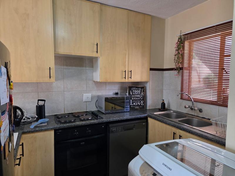 To Let 2 Bedroom Property for Rent in Olympus AH Gauteng