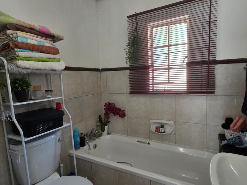 To Let 2 Bedroom Property for Rent in Olympus AH Gauteng