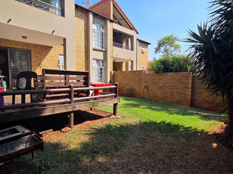 To Let 2 Bedroom Property for Rent in Olympus AH Gauteng
