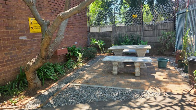 1 Bedroom Property for Sale in Weavind Park Gauteng