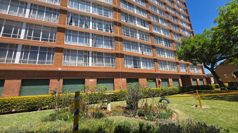 1 Bedroom Property for Sale in Weavind Park Gauteng