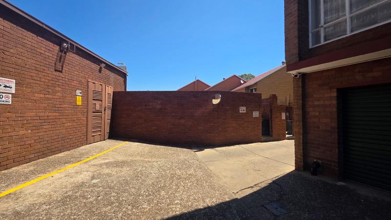 1 Bedroom Property for Sale in Weavind Park Gauteng