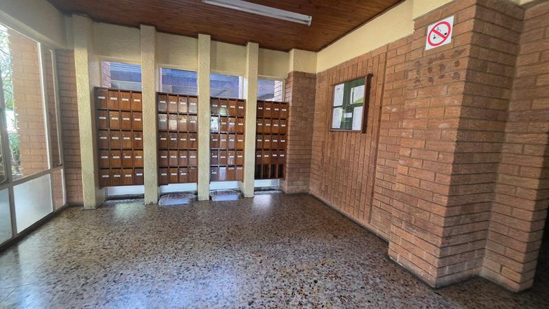 1 Bedroom Property for Sale in Weavind Park Gauteng