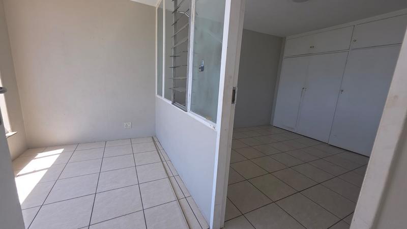 1 Bedroom Property for Sale in Weavind Park Gauteng