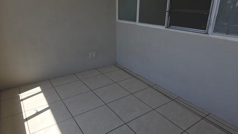 1 Bedroom Property for Sale in Weavind Park Gauteng