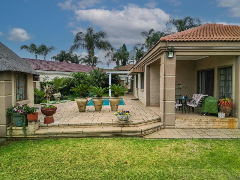 4 Bedroom Property for Sale in Amberfield Glen Gauteng