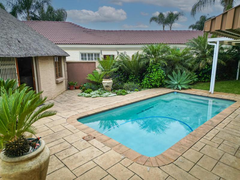 4 Bedroom Property for Sale in Amberfield Glen Gauteng