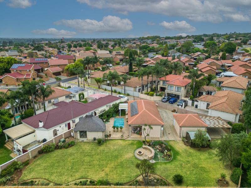 4 Bedroom Property for Sale in Amberfield Glen Gauteng