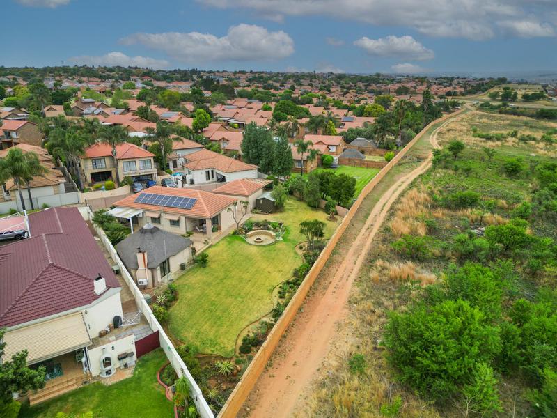 4 Bedroom Property for Sale in Amberfield Glen Gauteng