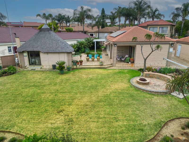 4 Bedroom Property for Sale in Amberfield Glen Gauteng