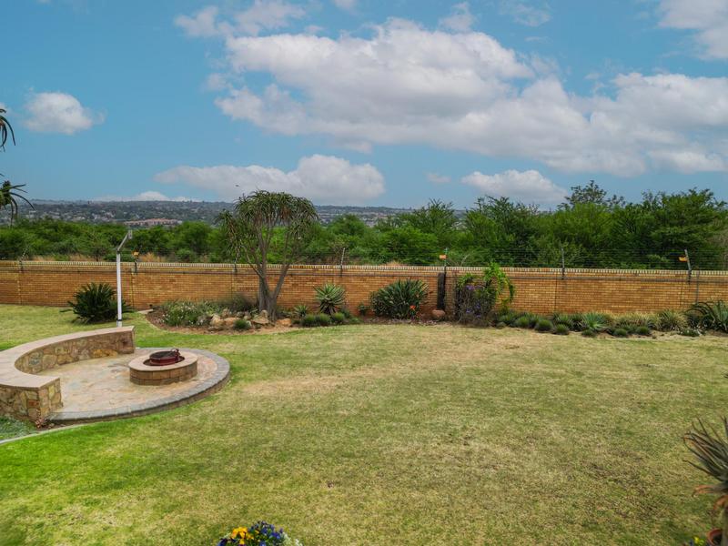 4 Bedroom Property for Sale in Amberfield Glen Gauteng