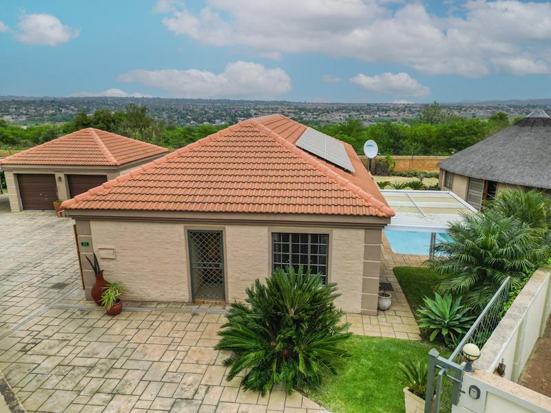 4 Bedroom Property for Sale in Amberfield Glen Gauteng