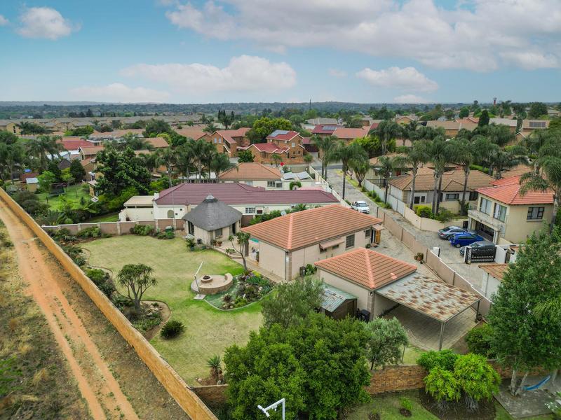 4 Bedroom Property for Sale in Amberfield Glen Gauteng