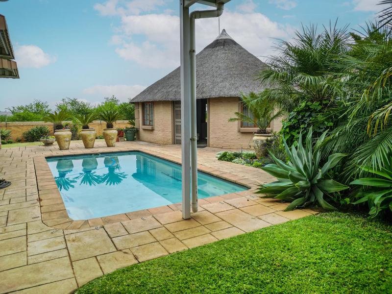 4 Bedroom Property for Sale in Amberfield Glen Gauteng