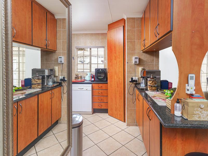 4 Bedroom Property for Sale in Amberfield Glen Gauteng