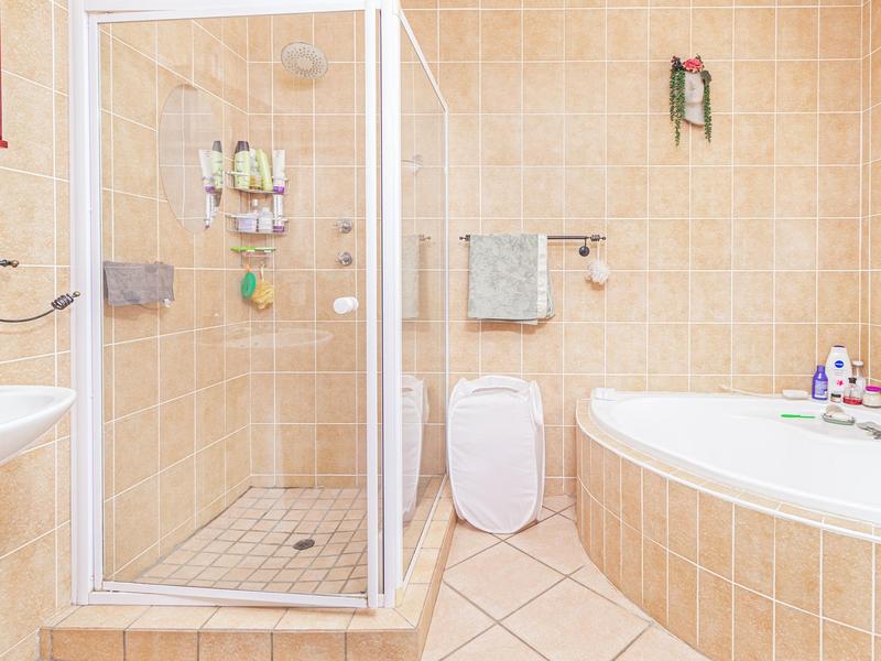 4 Bedroom Property for Sale in Amberfield Glen Gauteng