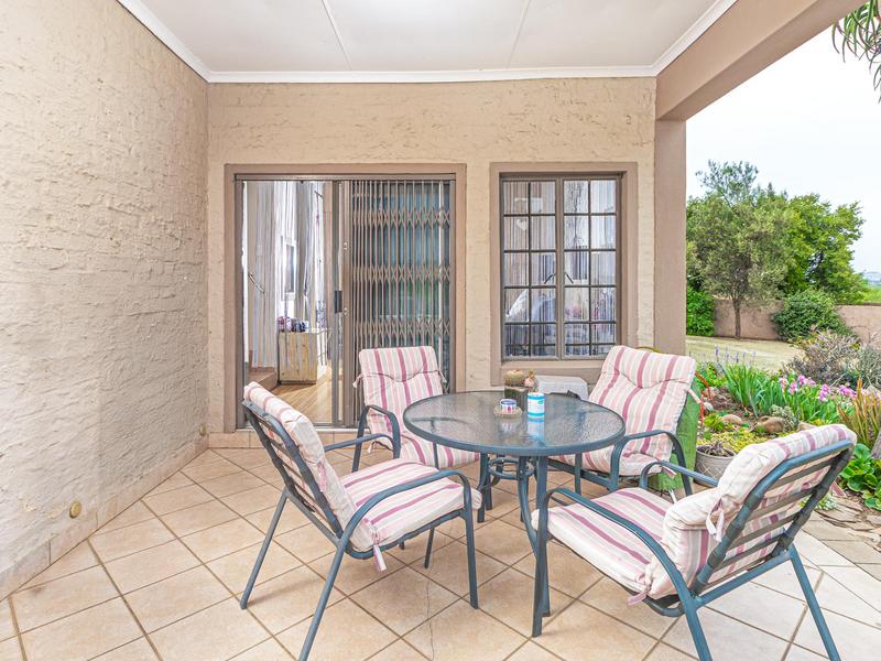 4 Bedroom Property for Sale in Amberfield Glen Gauteng