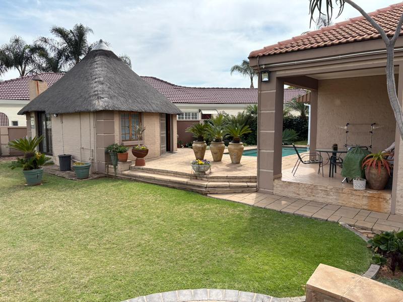 4 Bedroom Property for Sale in Amberfield Glen Gauteng