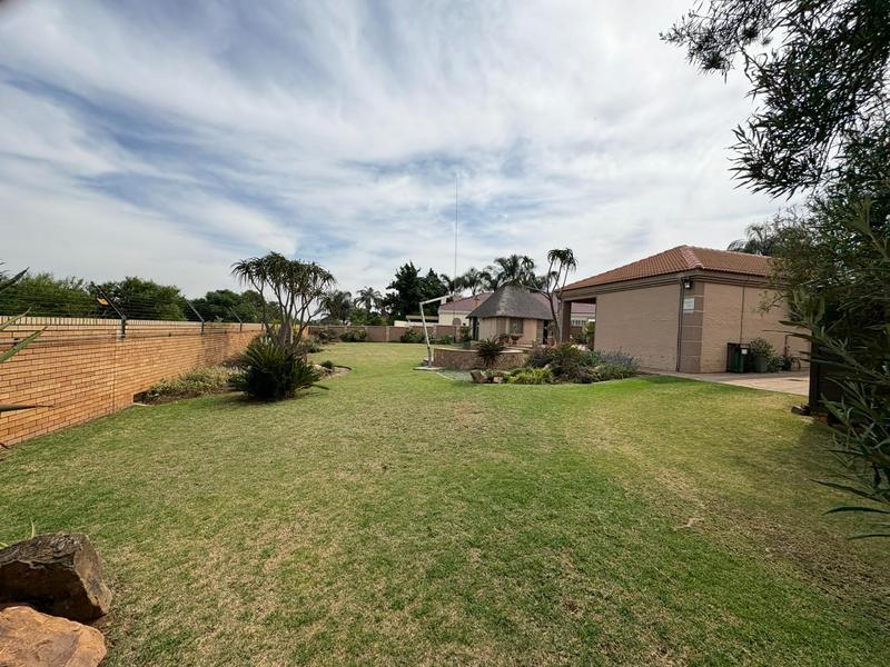4 Bedroom Property for Sale in Amberfield Glen Gauteng