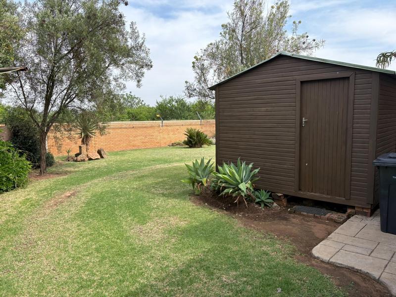4 Bedroom Property for Sale in Amberfield Glen Gauteng