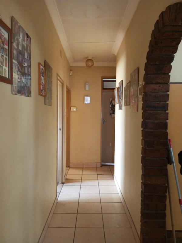 6 Bedroom Property for Sale in Casseldale Gauteng