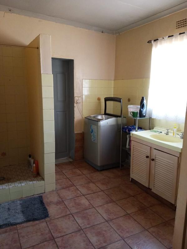 6 Bedroom Property for Sale in Casseldale Gauteng