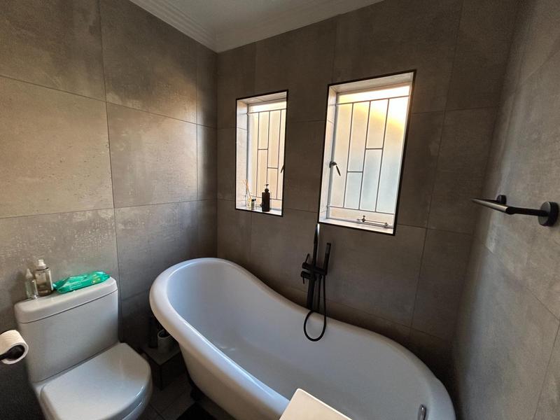 To Let 2 Bedroom Property for Rent in Kosmosdal Gauteng