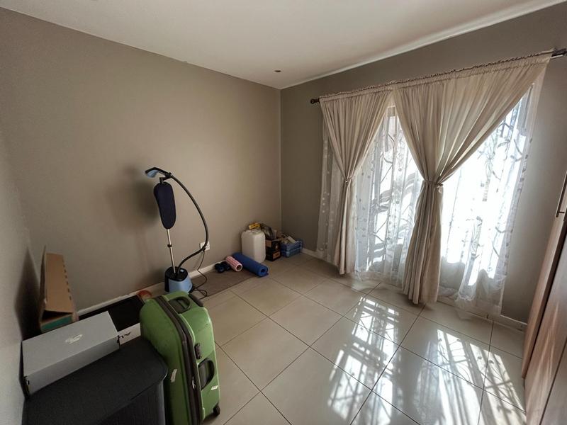 To Let 2 Bedroom Property for Rent in Rooihuiskraal North Gauteng