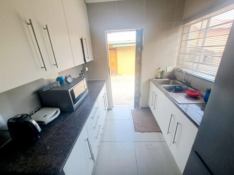 3 Bedroom Property for Sale in Heuweloord Gauteng
