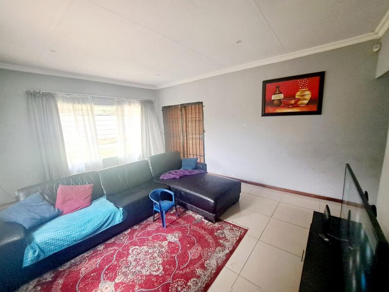 3 Bedroom Property for Sale in Heuweloord Gauteng